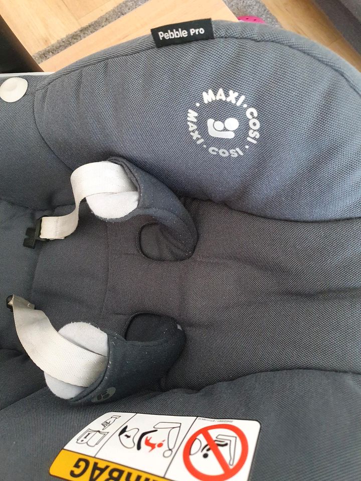 Maxi Cosi Pebble Pro i-size mit Regenschutz und Sommerbezug in Vaihingen an der Enz