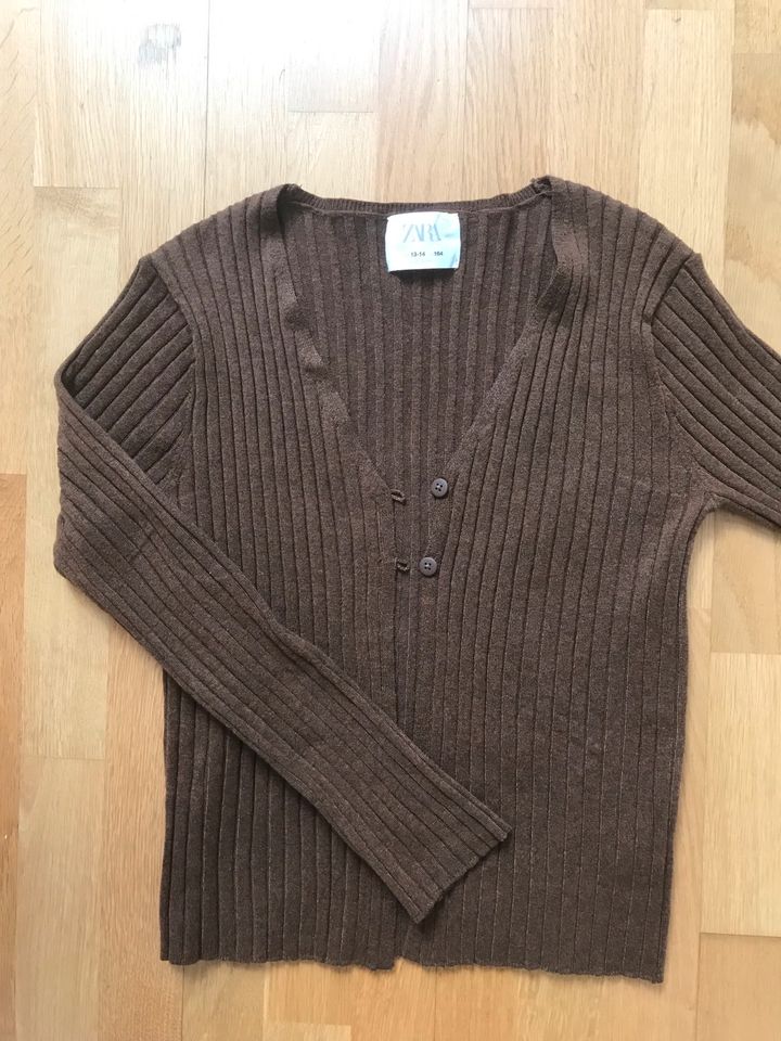 Strickjacke mit Rippenmuster, braun, ZARA, Größe 164, neuwertig in Meppen