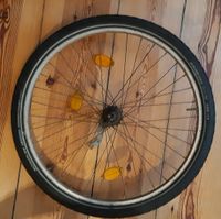 Biete Fahrrad Reifen Größe 26 für hinten mit Narbenschaltung Berlin - Charlottenburg Vorschau