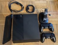 PlayStation 4 500 GB inkl. 2 Controller Ladestation u. Standfuß Nordrhein-Westfalen - Eschweiler Vorschau