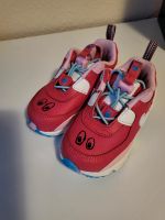 Nike Turnschuhe 23,5 Baby/ Kleinkind Mecklenburg-Vorpommern - Stralsund Vorschau