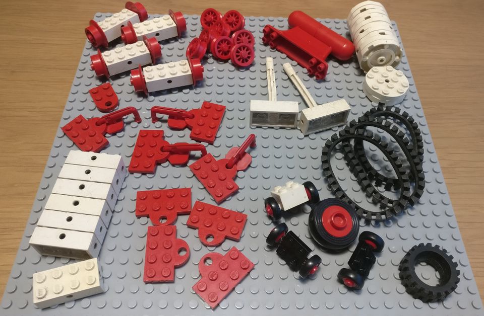 Altes LEGO Autoteile, Räder, Achsen etc. Konvolut Sammler Selten in Borken