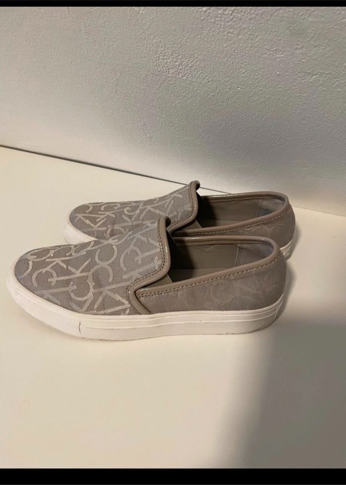 Calvin Klein Slipper in Herzogenrath