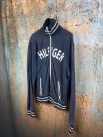 Tommy Hilfiger Jacke Hoodie Vintage Gr. L Spellout Retro Nordrhein-Westfalen - Rödinghausen Vorschau