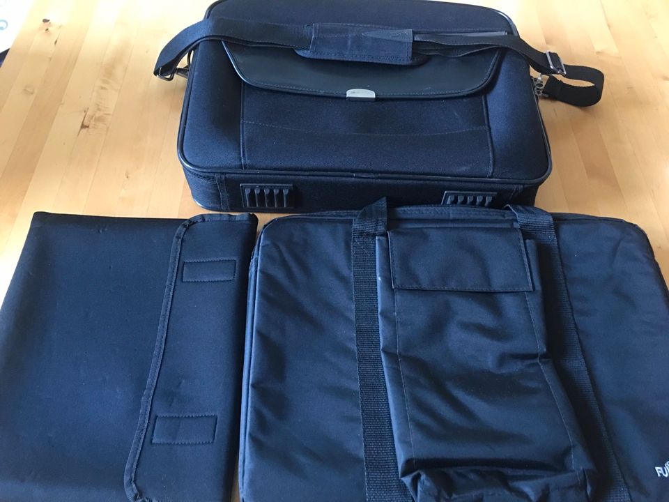 Laptop Taschen und iPad Hülle in Düsseldorf