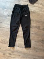 Nike Air Jorden Sport/Trainingshose Gr.XS Top Herzogtum Lauenburg - Mölln Vorschau