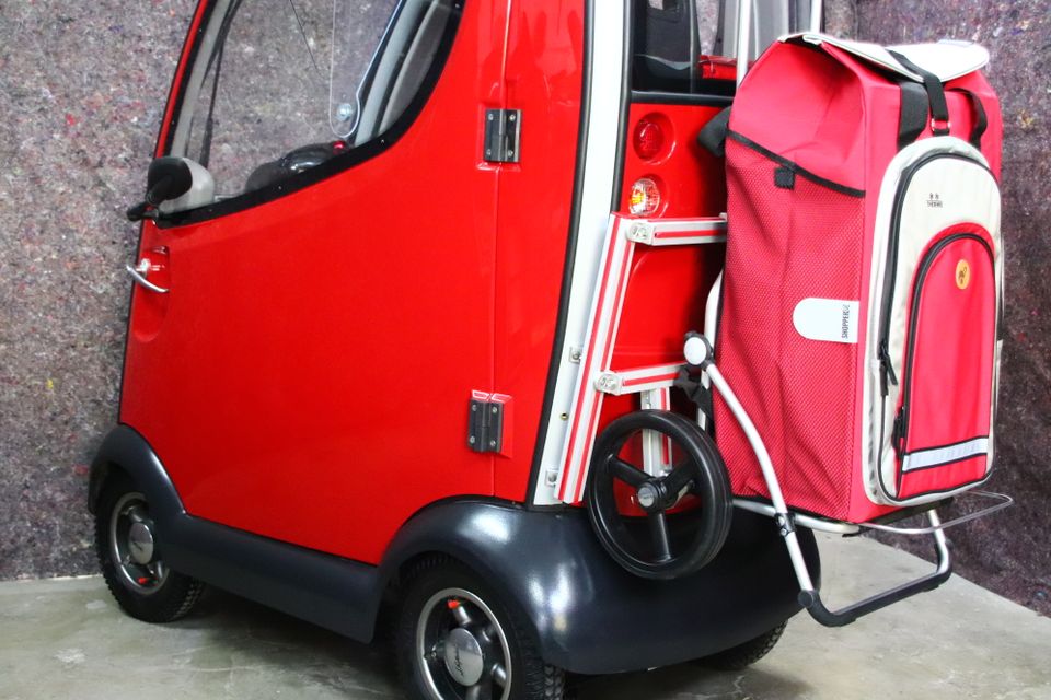 Elektromobil Krankenfahrstuhl Mopedauto elektroauto erad scooter in Hannover