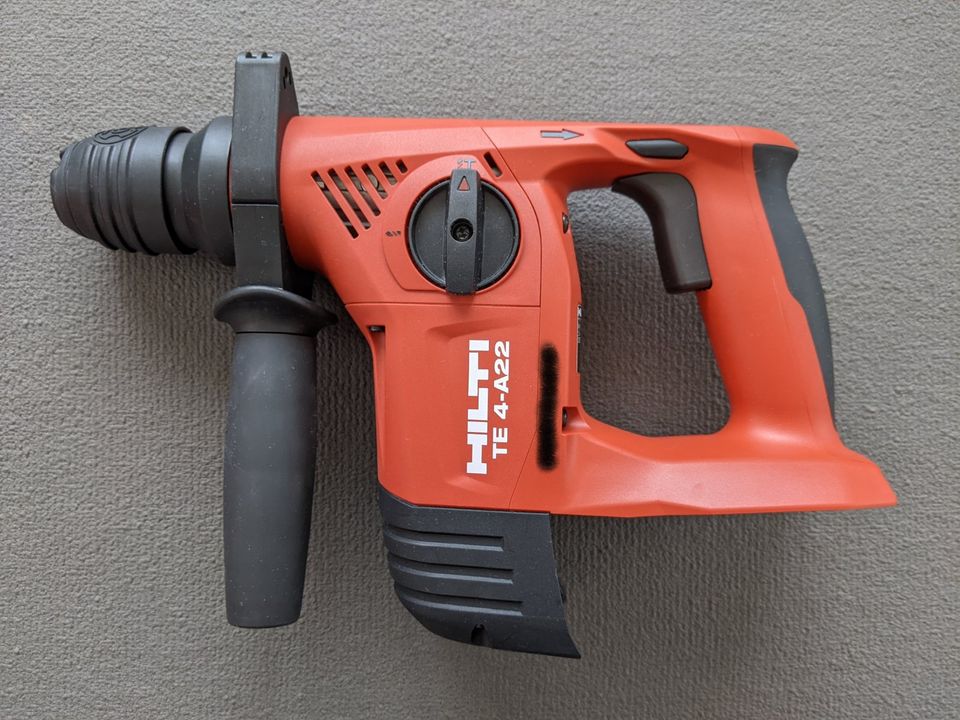 Hilti TE 4-A22 Akku Bohrhammer in Bernau am Chiemsee