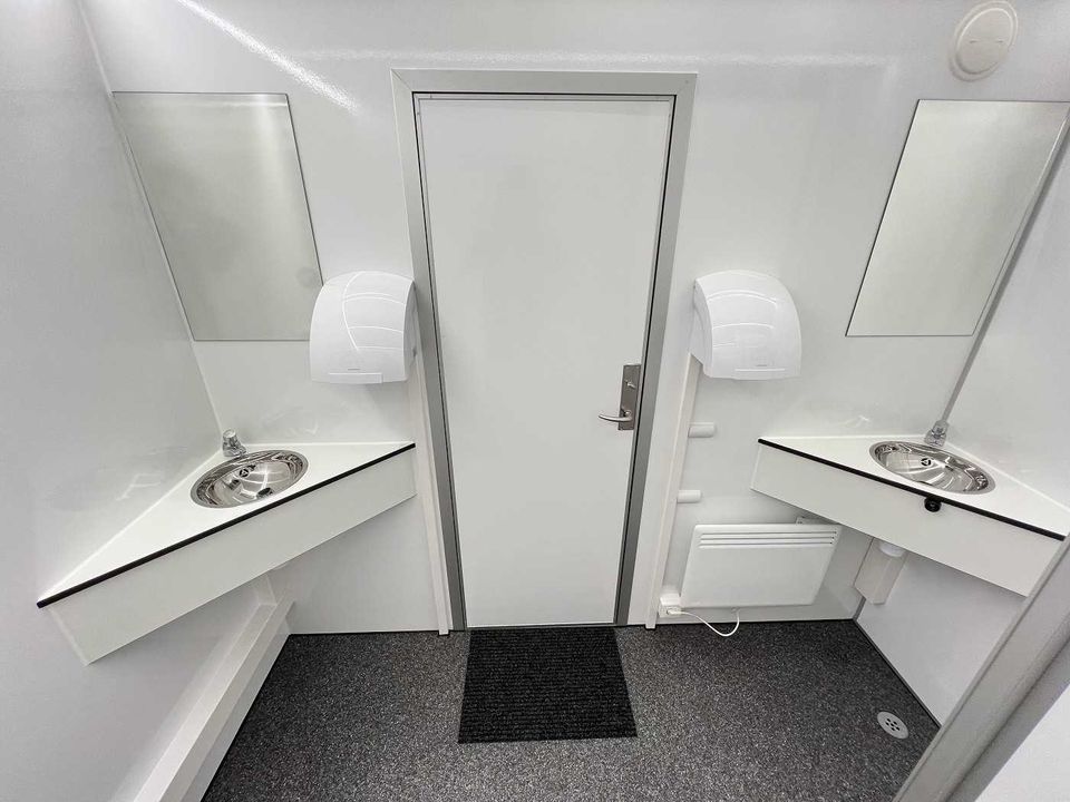 Toilettenwagen Wc-Wagen mieten 2 Damen 1 Herren 2 Urinale Rees in Rees