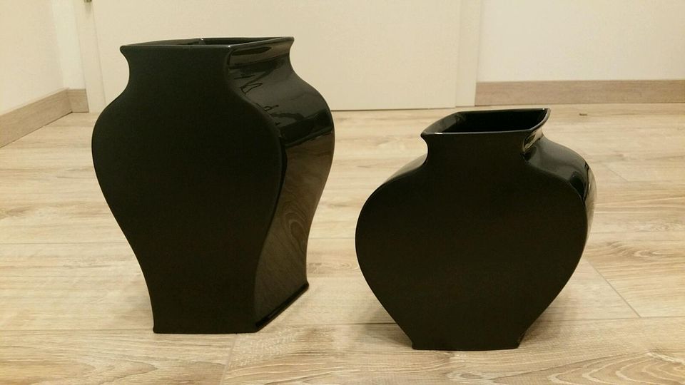 2 Vasen von Rosenthal studio-linie schwarz in Minden