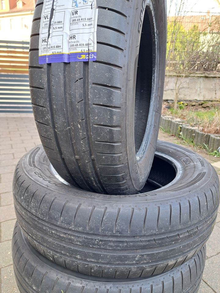 GUT: 2x 4x Sommerreifen 185 65 R15 88H 2014 _ Dunlop _ 4,5-5,5mm in Weira