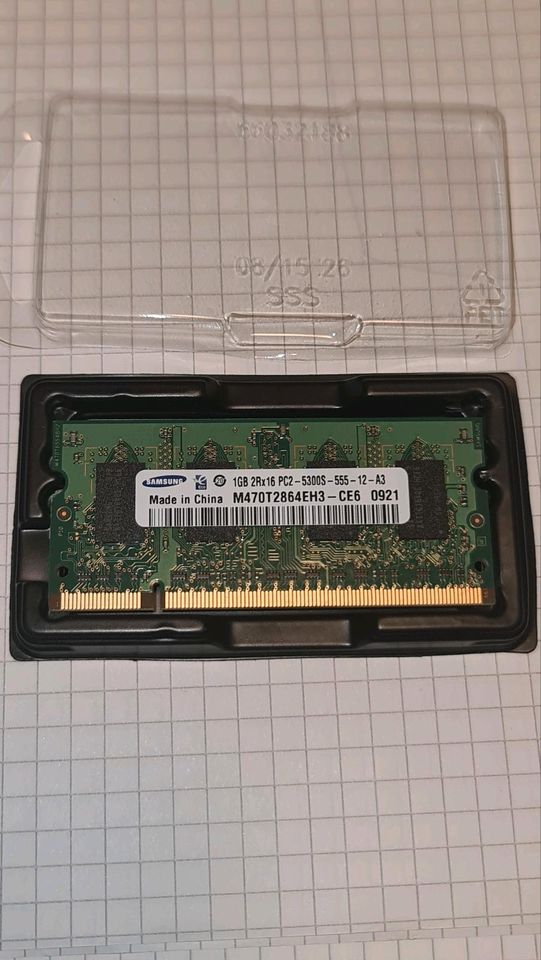 Ram speicher Samsung 1GB 2Rx16 PC2 - 5300S - 555 - 12 - A3 in Steinen