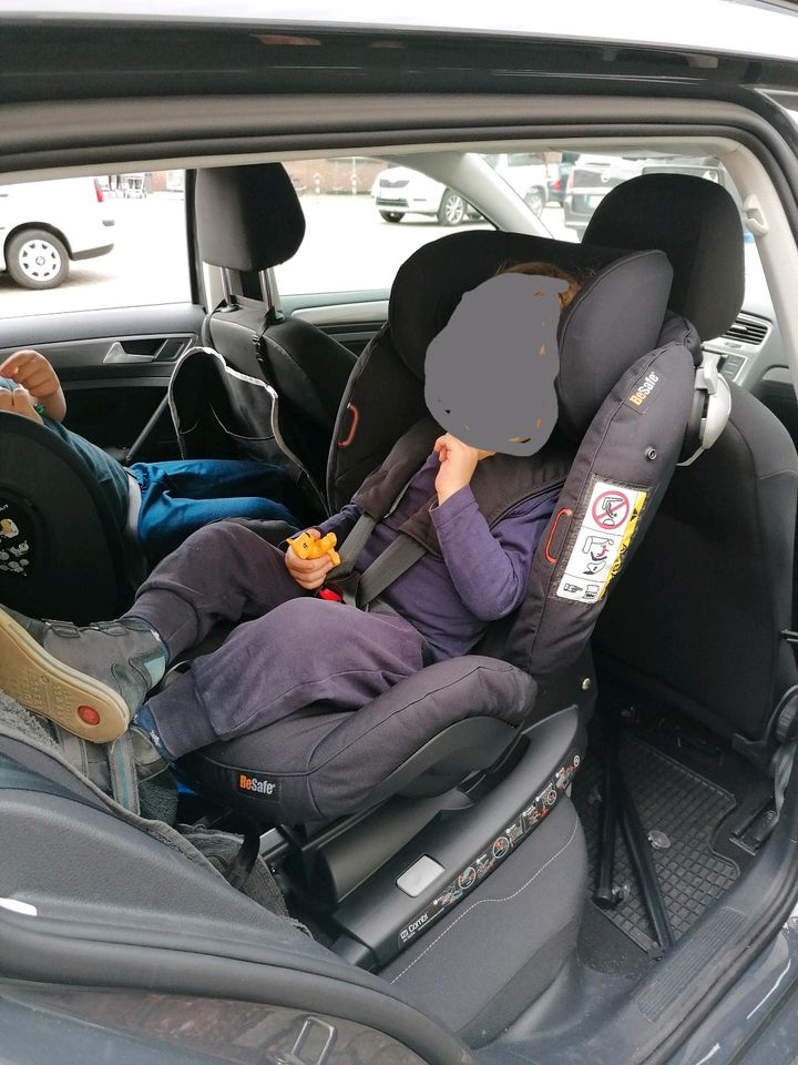 Reboarder Autositz Besafe izi combi x4 ISOfix in Herne