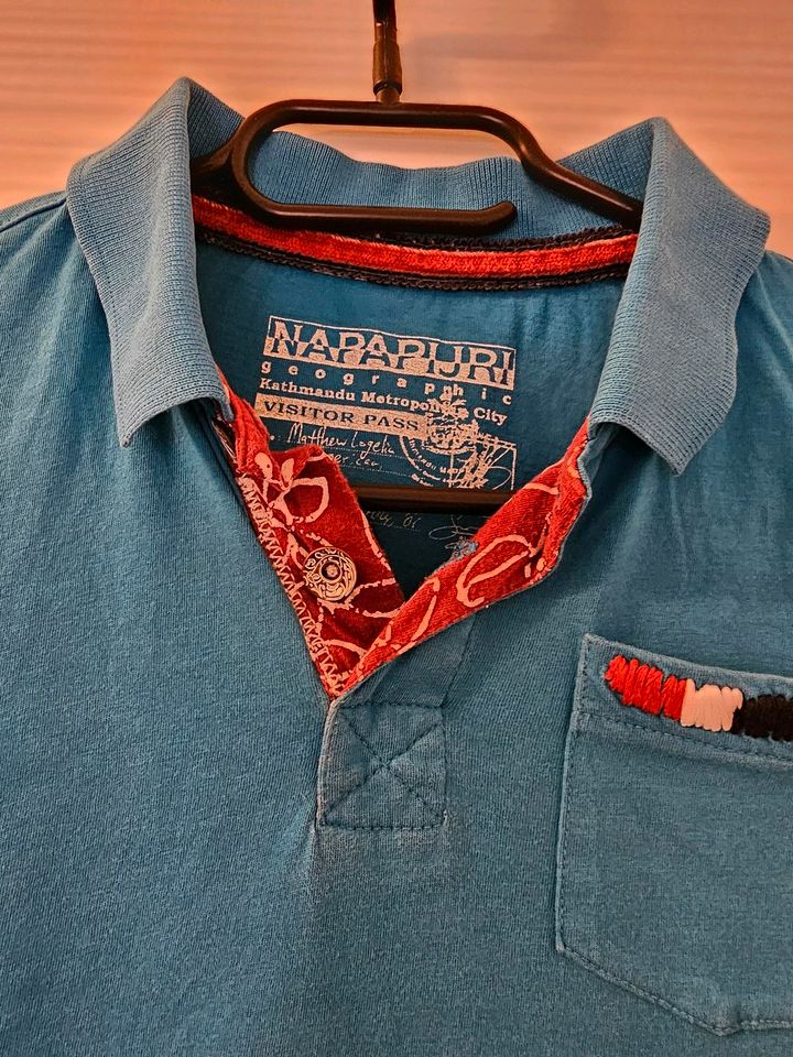 Poloshirt/ Shirt von Napapijri top Zustand Gr. 128 in Nandlstadt