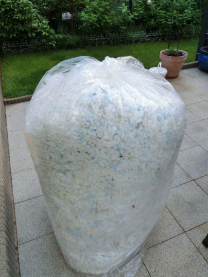 9 kg Schaumstoffflocken Füllmaterial Kissenfüllung Sitzsackfülung in Hagen