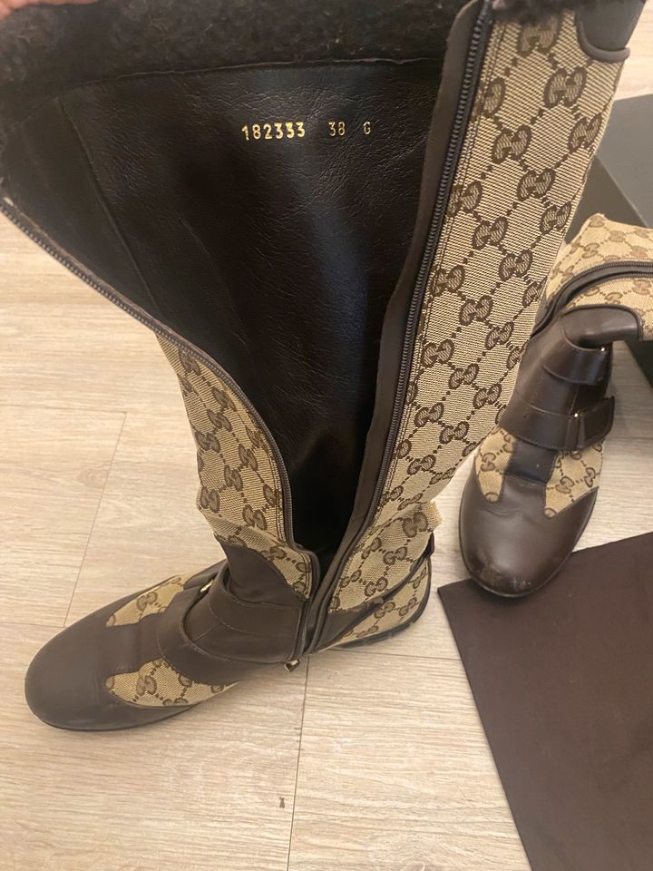 Gucci Stiefel Größe 38 Original in Frankfurt am Main