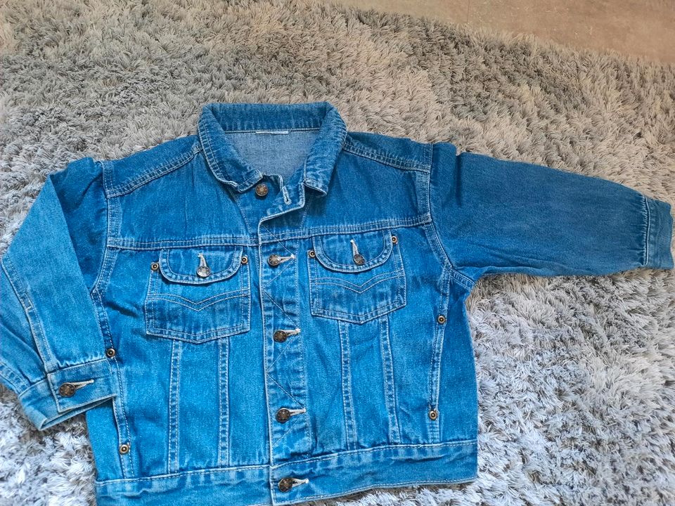 Jeansjacke Gr.104/110 Oversize Blau Jeans Jacke in Vechelde