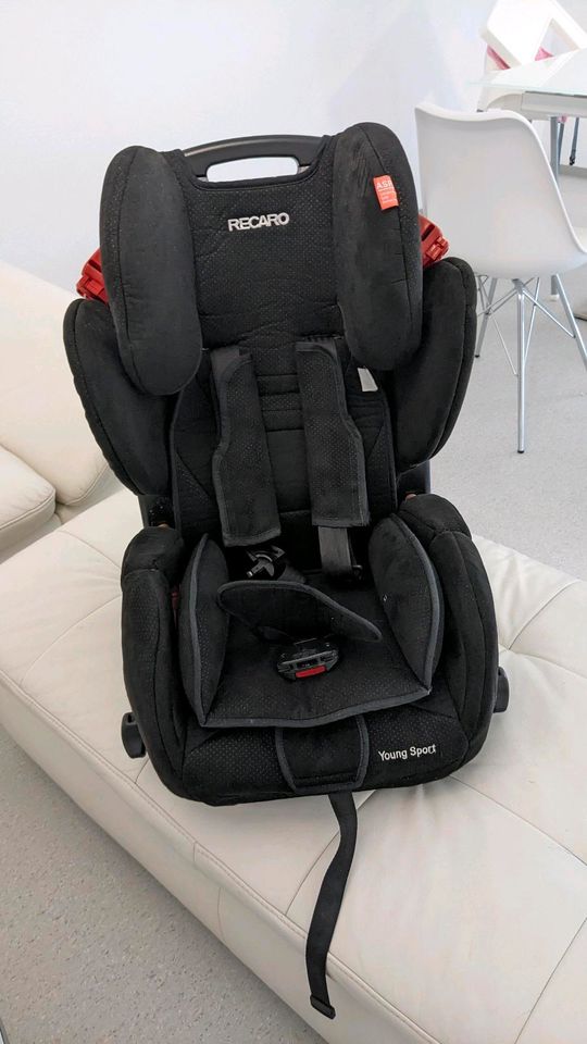 RECARO Auto Kindersitz 9-37 kg, Gebraucht!! in Memmingen