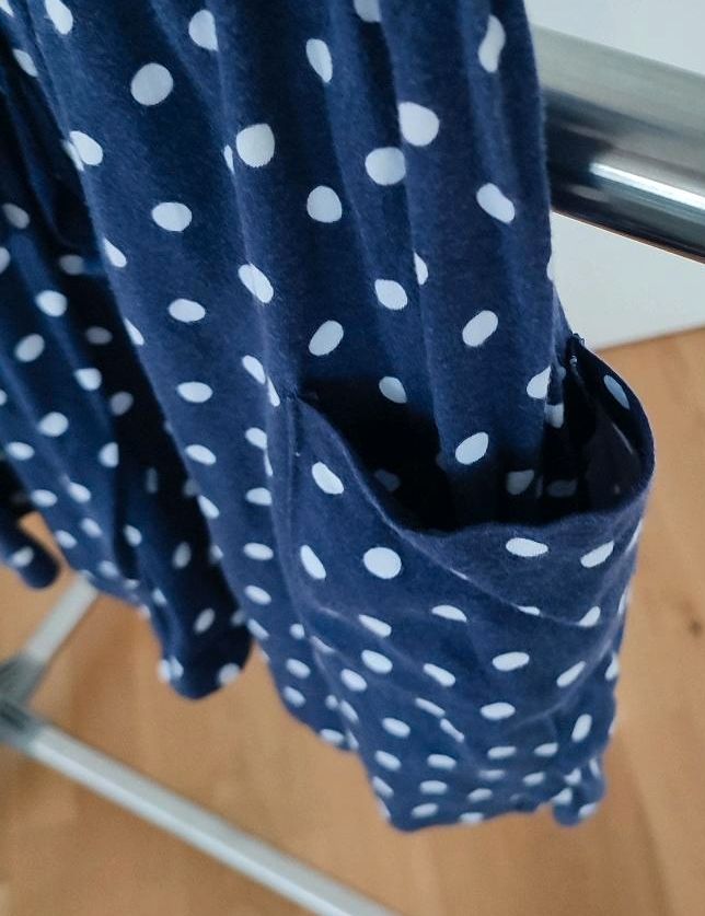 Kleid mit 2 Taschen h&m Gr. 146 152 weiß blau in Leutkirch im Allgäu