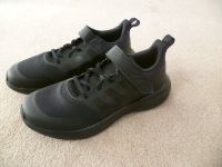 Sneaker *adidas , schwarz, US 6,5 wie neu Buchholz-Kleefeld - Hannover Groß Buchholz Vorschau