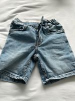 Jeans-Shorts H&M, Größe 104 München - Bogenhausen Vorschau