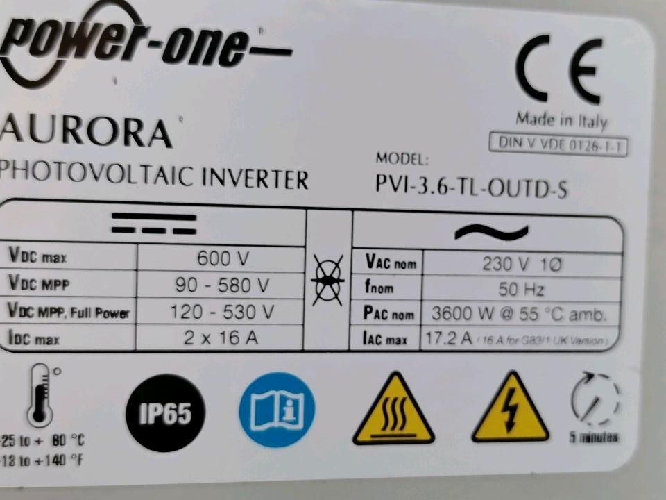 Im Paket 2 Stück Aurora One PVI-3.6-TL-OUTD-S Wechselrichter in Bersteland