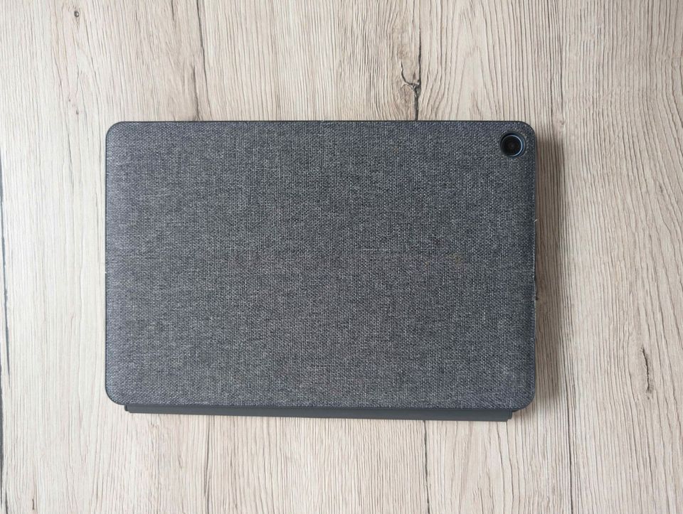 Lenovo IdeaPad Duet Chromebook Tablet in Melle