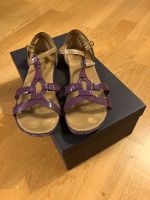 Sandalen Prada, lila-beige Bayern - Regensburg Vorschau