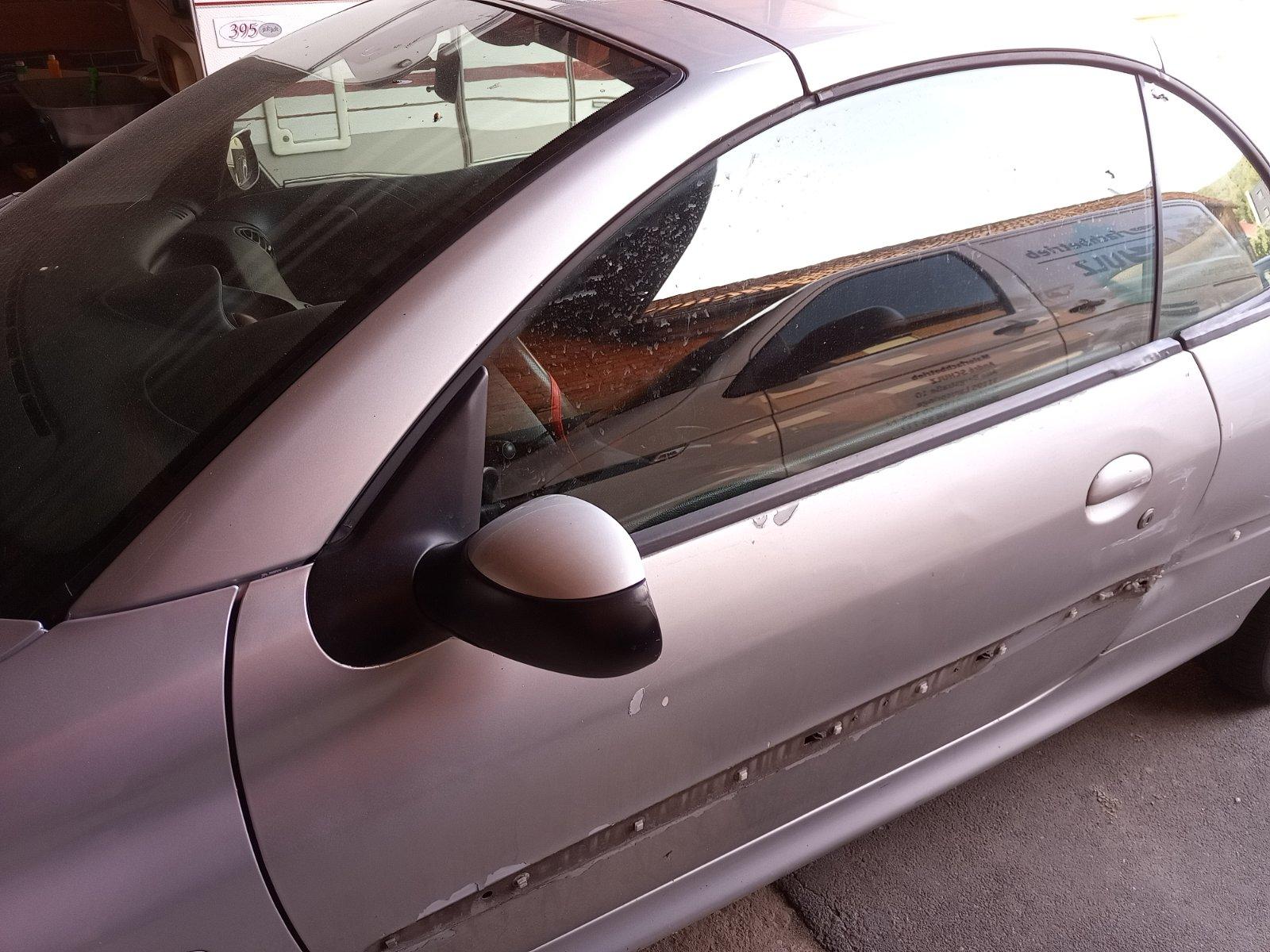 Abbildung des Autos Bastler Auto Peugeot 206…