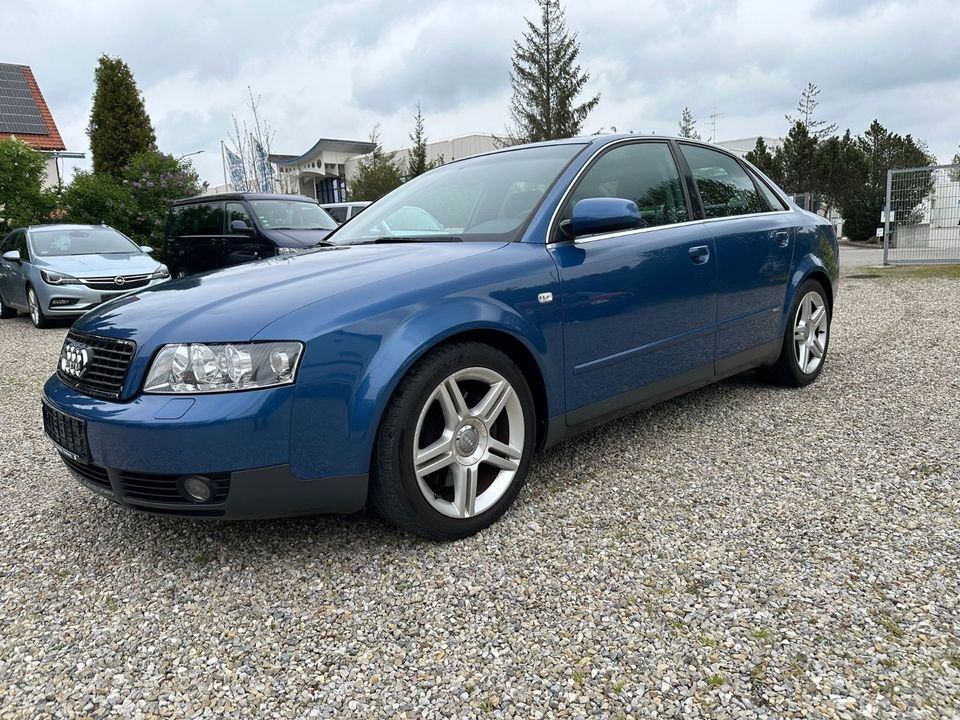 Audi A4 3.0  S-Line Limousine in Mering