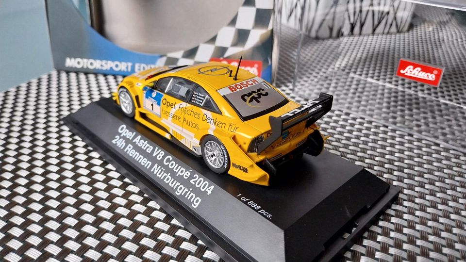 Opel Astra V8 Coupe 24H Nürburgring 2004 1:43 Schuco OVP in Walluf