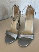 Silberne High Heels, GR. 39 Nordrhein-Westfalen - Wassenberg Vorschau