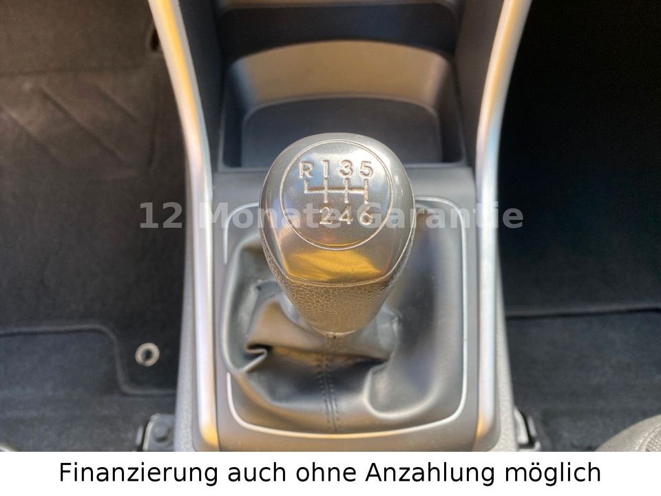 Hyundai i30 1.4 Classic 1 Hand Top Zustand in Stuttgart