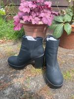 Plateau Stiefelette 41 Divided schwarz Niedersachsen - Gifhorn Vorschau