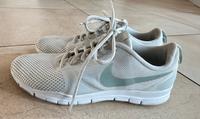 Nike Training Gr. 38,5 Sneaker Schuhe wie neu Niedersachsen - Tostedt Vorschau