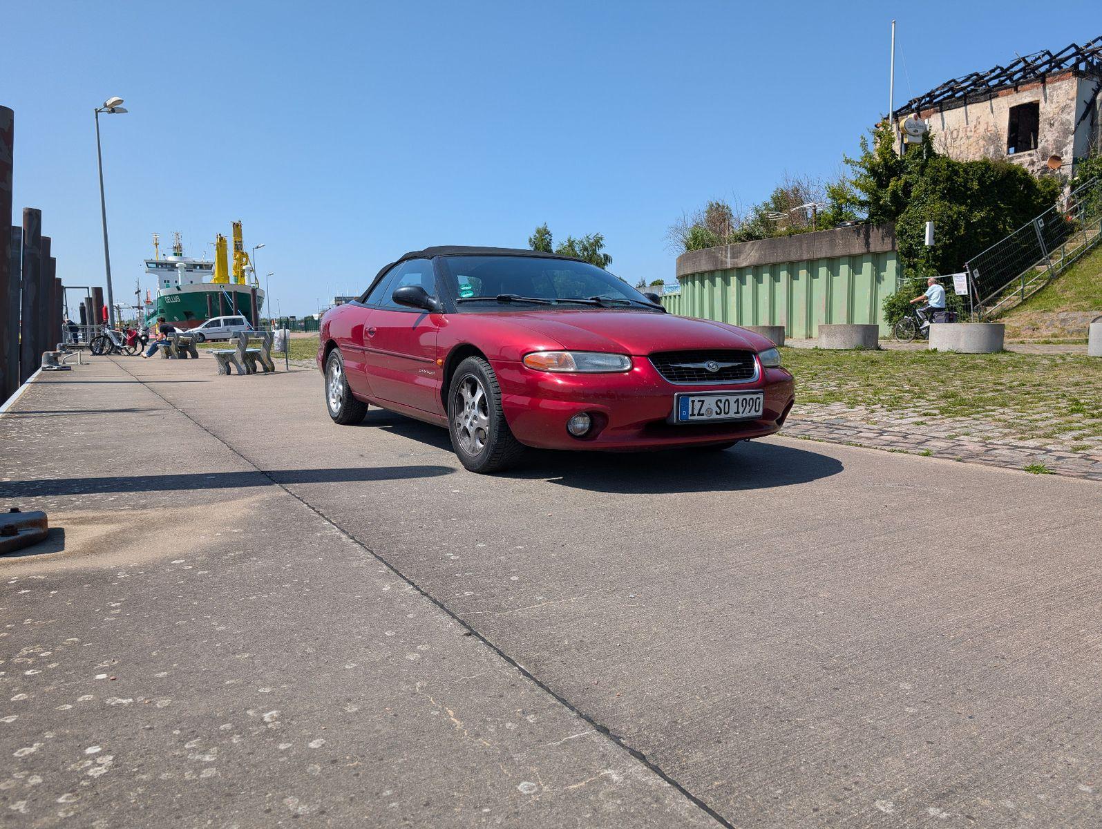 Abbildung des Autos Chrysler Stratus 2.5 LX …