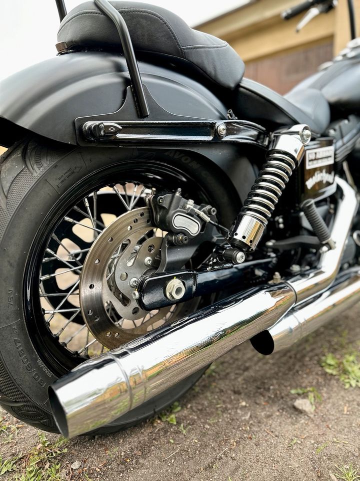 Harley Davidson Dyna Street Bob (FXDB) in Gröditz