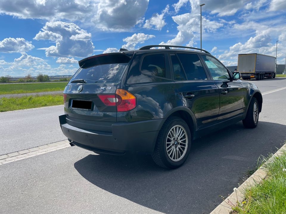 BMW X3 2.0d - xDrive - TÜV bis 2026 - 8fach bereift - PDC - 4x4 in Bad Neustadt a.d. Saale