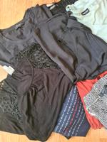 Kleiderpaket Oberbekleidung Damen T-Shirt Top  Gr.S Berlin - Treptow Vorschau