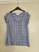 Luftige Kurzarm-Bluse, Baumwolle Gr. 36 blau/cremeweiß Bayern - Lichtenfels Vorschau