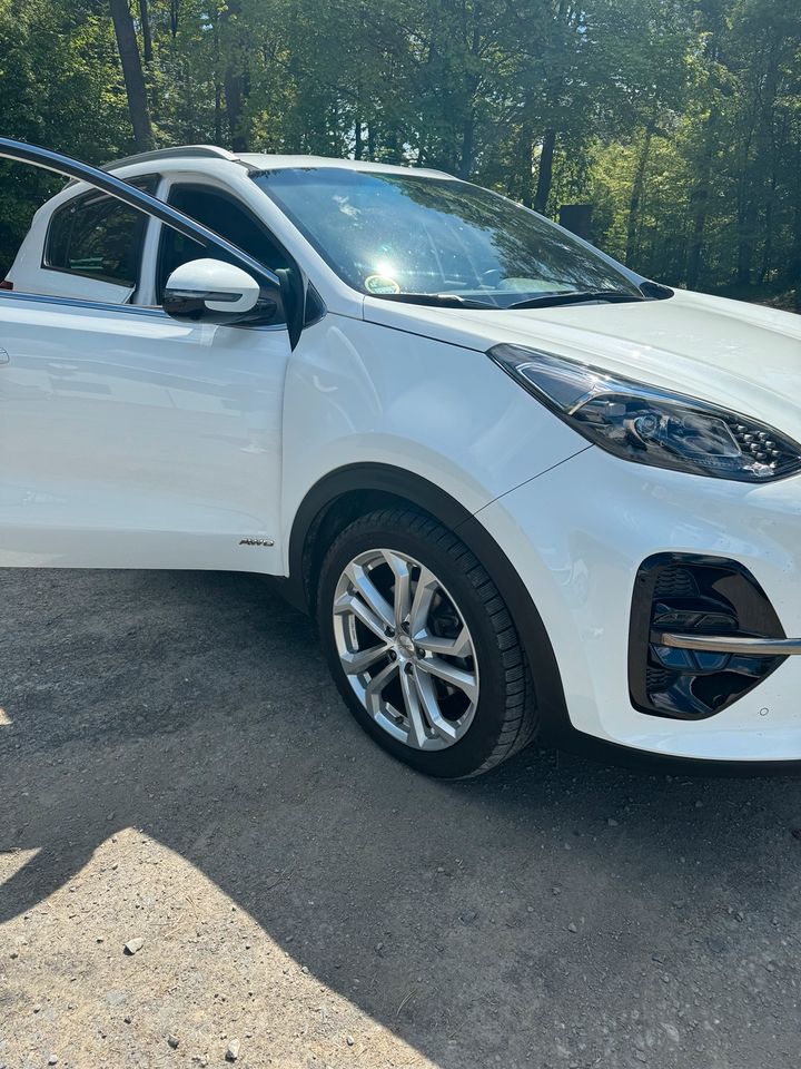 Top ausgestatteter Kia Sportage 1,6 T-GDI 7-Gang-Automatik,AWD in Altenkirchen