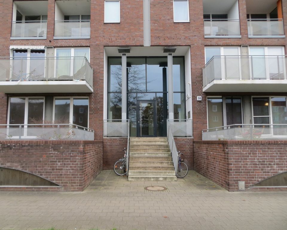 2 Zimmer Wohnung 56 qm Garage Balkon Keller PRIVAT ZU VERKAUFEN in Hamburg