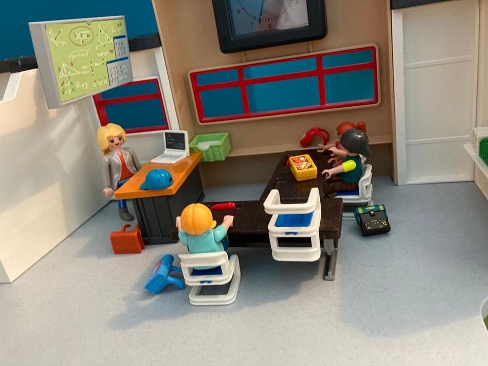 Playmobil 9453 große Schule in Hannover