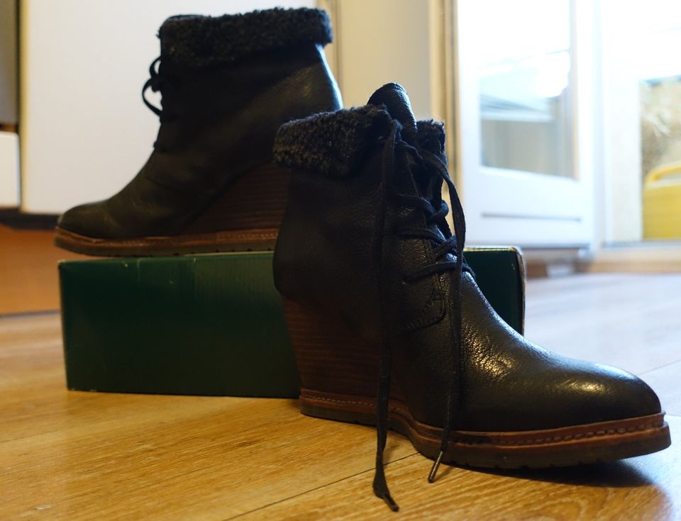 Marken - Schnürschuhe schwarz / Wedges, Marc O´Polo, Groesse 38 in Düsseldorf