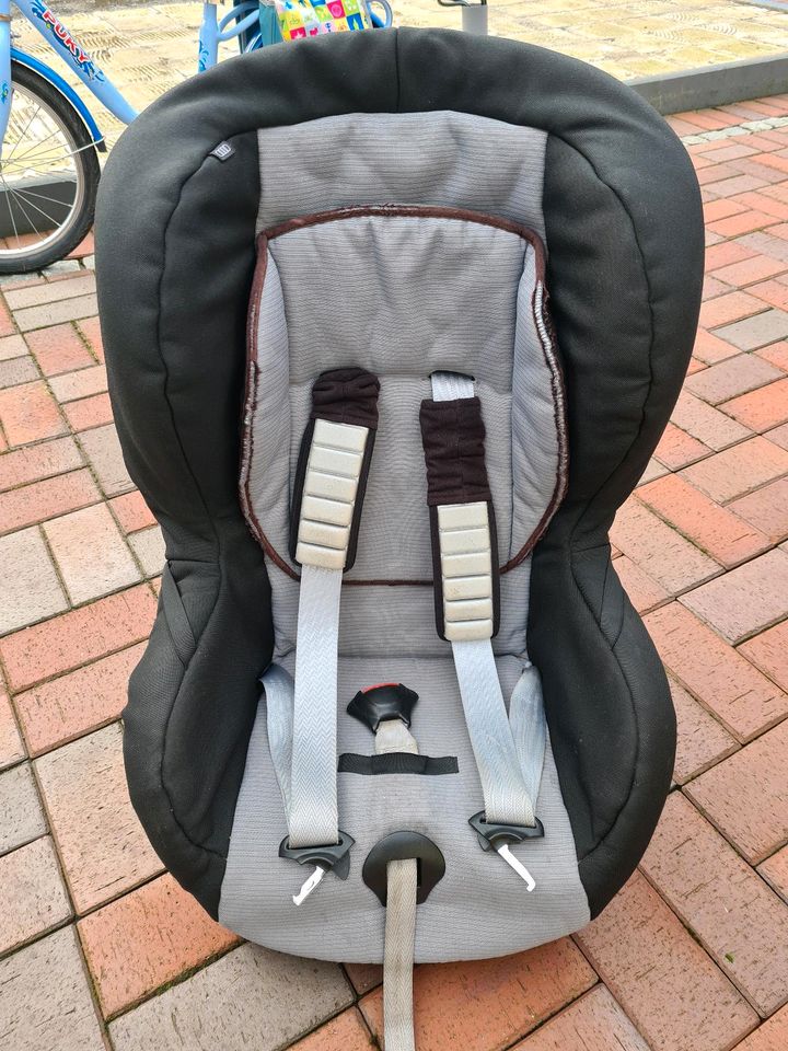 Kindersitz mit Isofix in Detmold