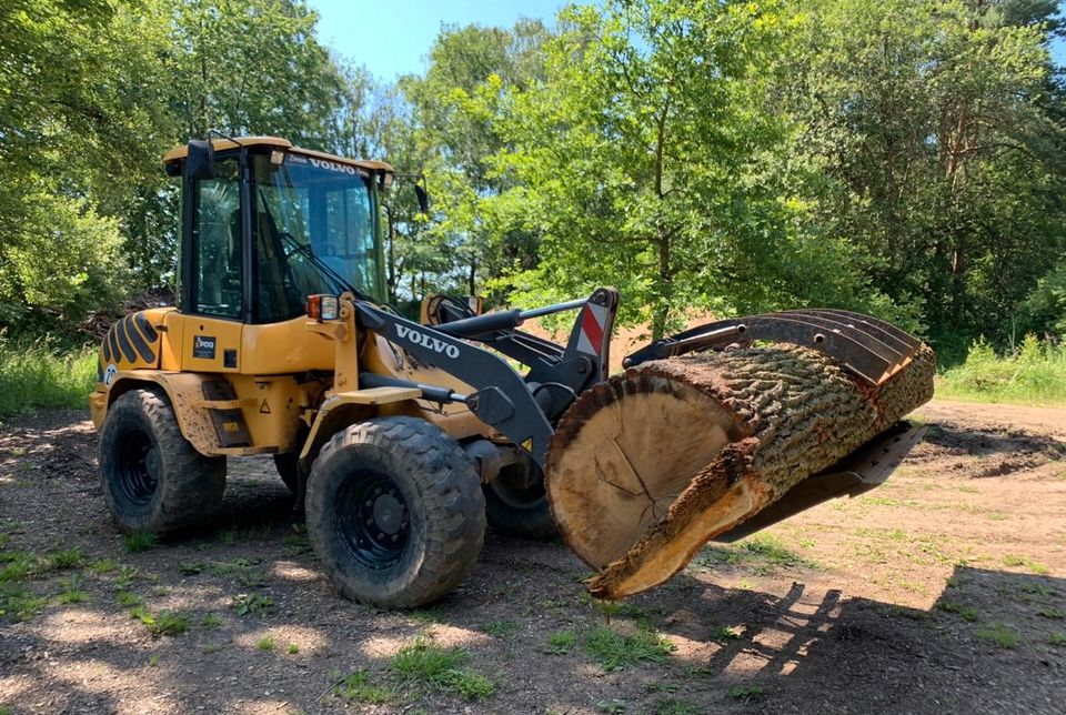 Niederhalterschaufel Schaufel Volvo Cat Hitachi Kramer in Rabenau