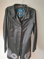 Desigual lange, dünne Jacke schwarz mit Muster Nordrhein-Westfalen - Grevenbroich Vorschau