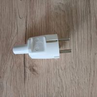 Schutzkontakt-Stecker grau 250V/16A mit Knickschutztuelle schlagf Niedersachsen - Eydelstedt Vorschau