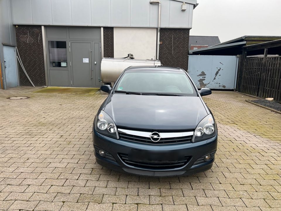 Opel Astra 1.6  GTC Lpg Anlage in Centrum
