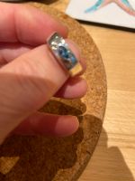 Ring mit blauen Stein oder Glas, Ringgröße: 52 Bielefeld - Schildesche Vorschau